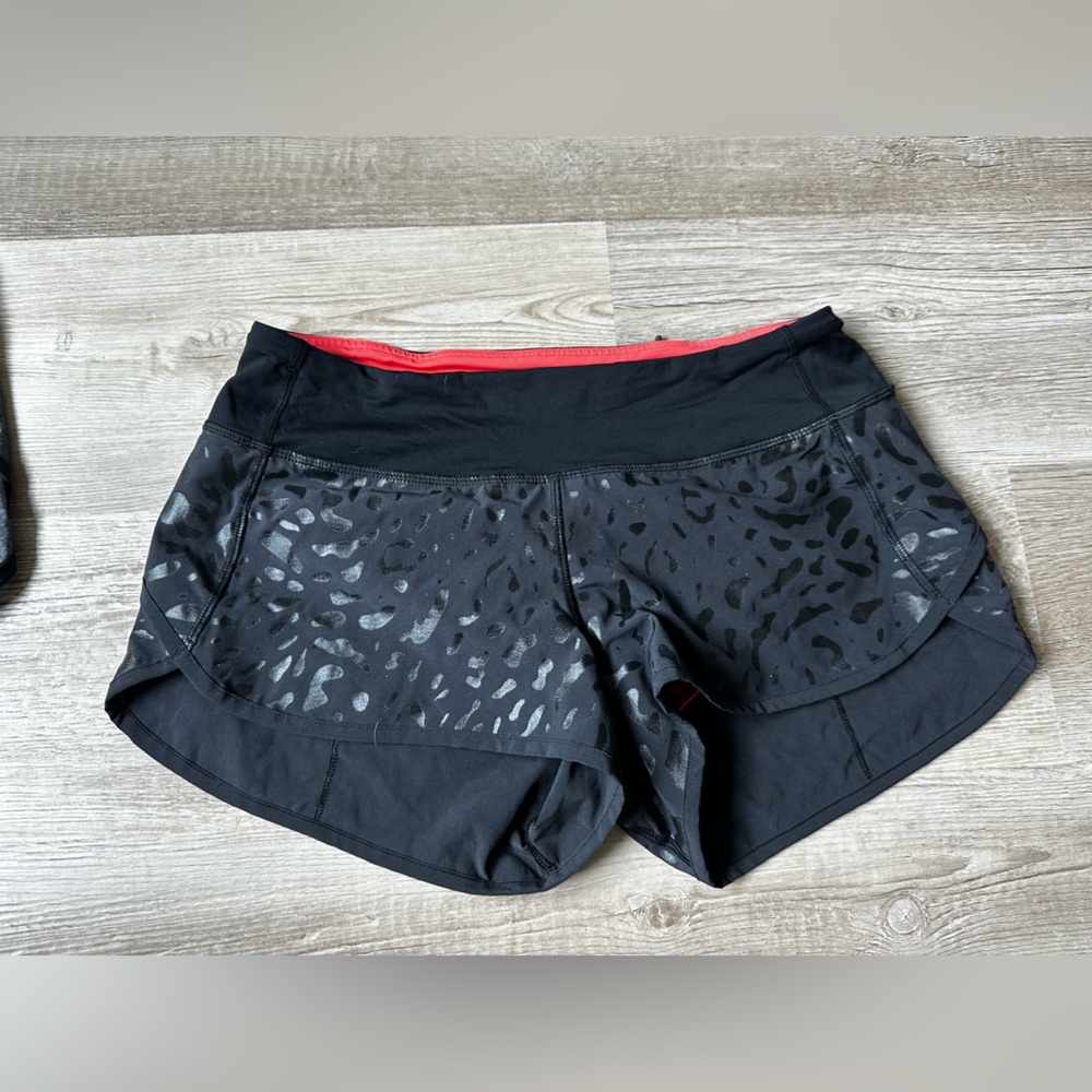 Lululemon Speed Short. Size 6